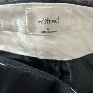 Aritzia Wilfred black cropped pants size 6